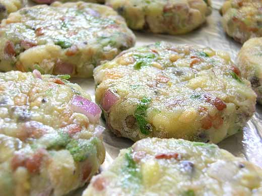 Baked Vegetable Cutlet with Sprouts - Teatime Snack